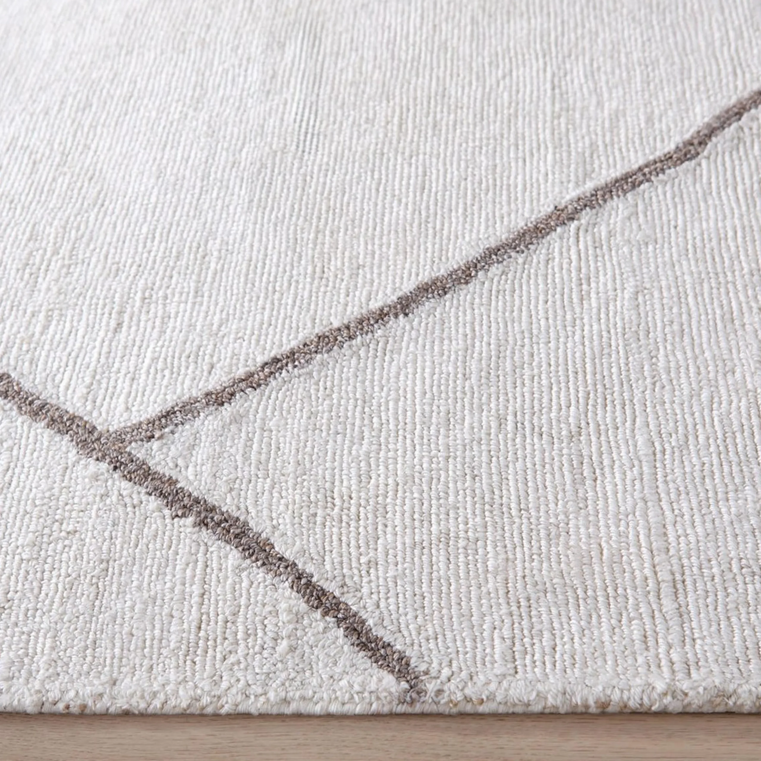 Ashfall Hand-Hooked Indoor/Outdoor Rug