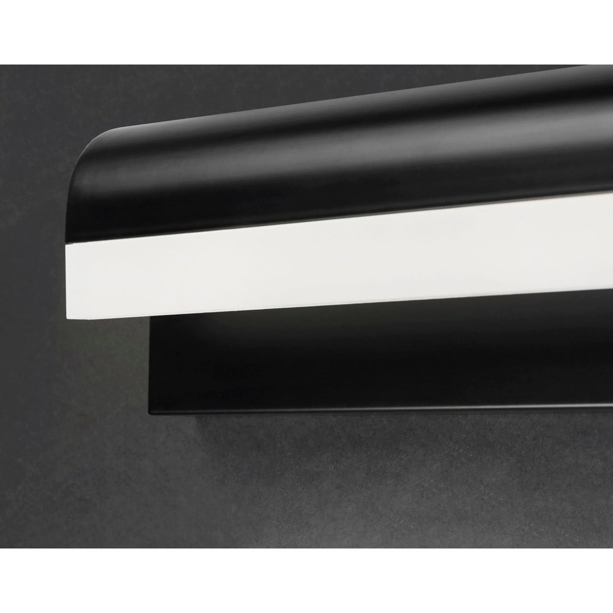 Curved LED Lean Vanity Light - Medium