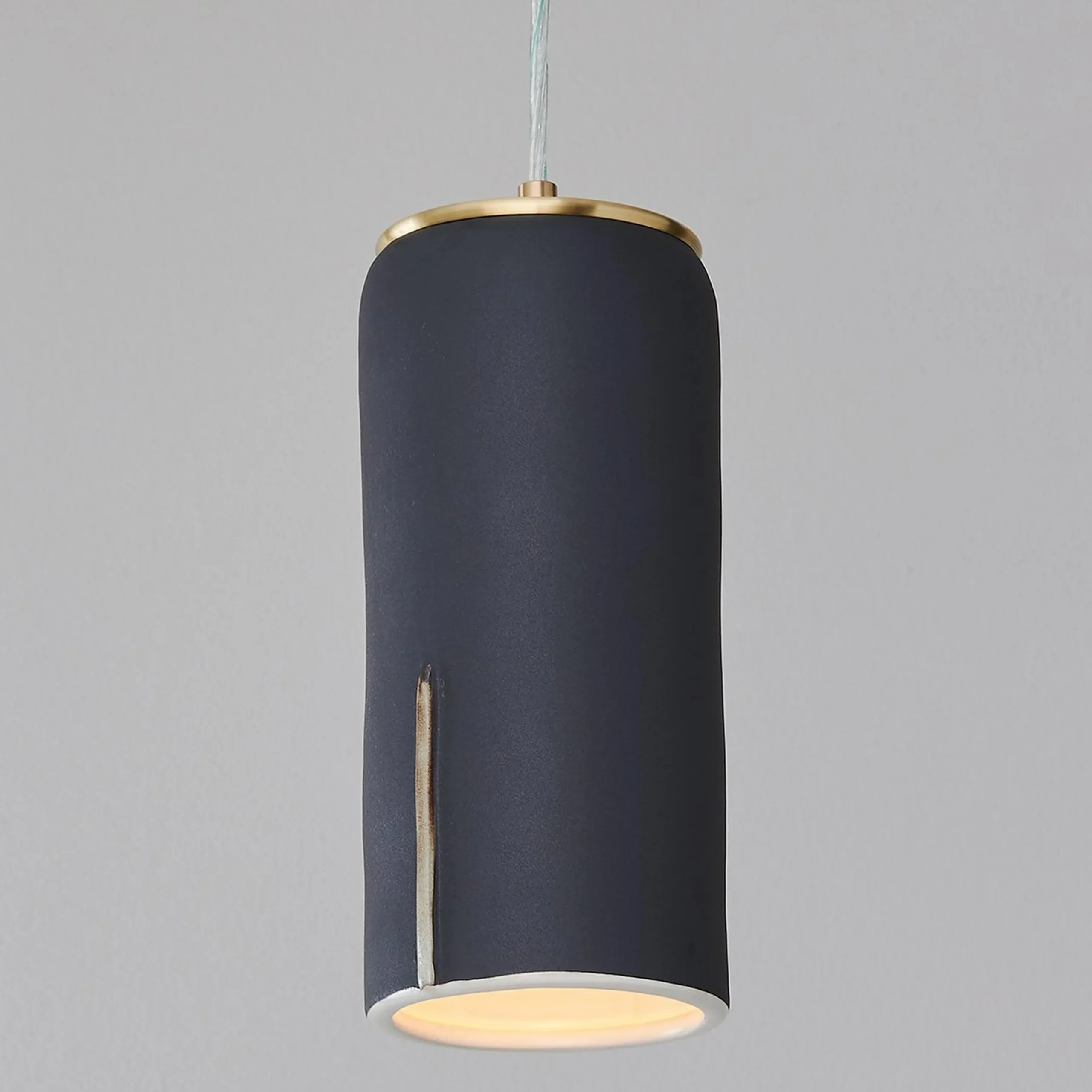 Dos Aletas Pendant