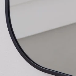 Elias Mirror