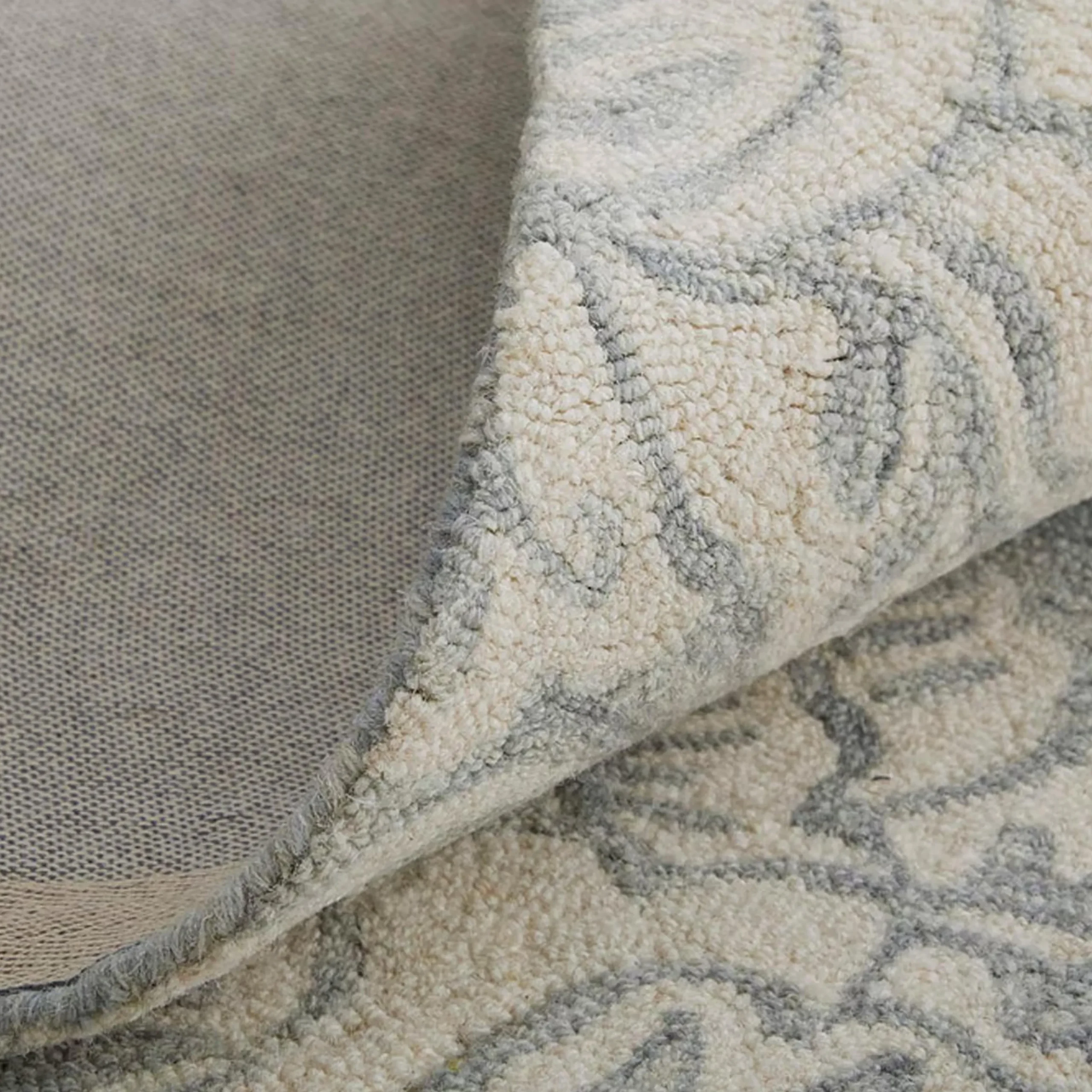 Estaire Hand-Tufted Rug
