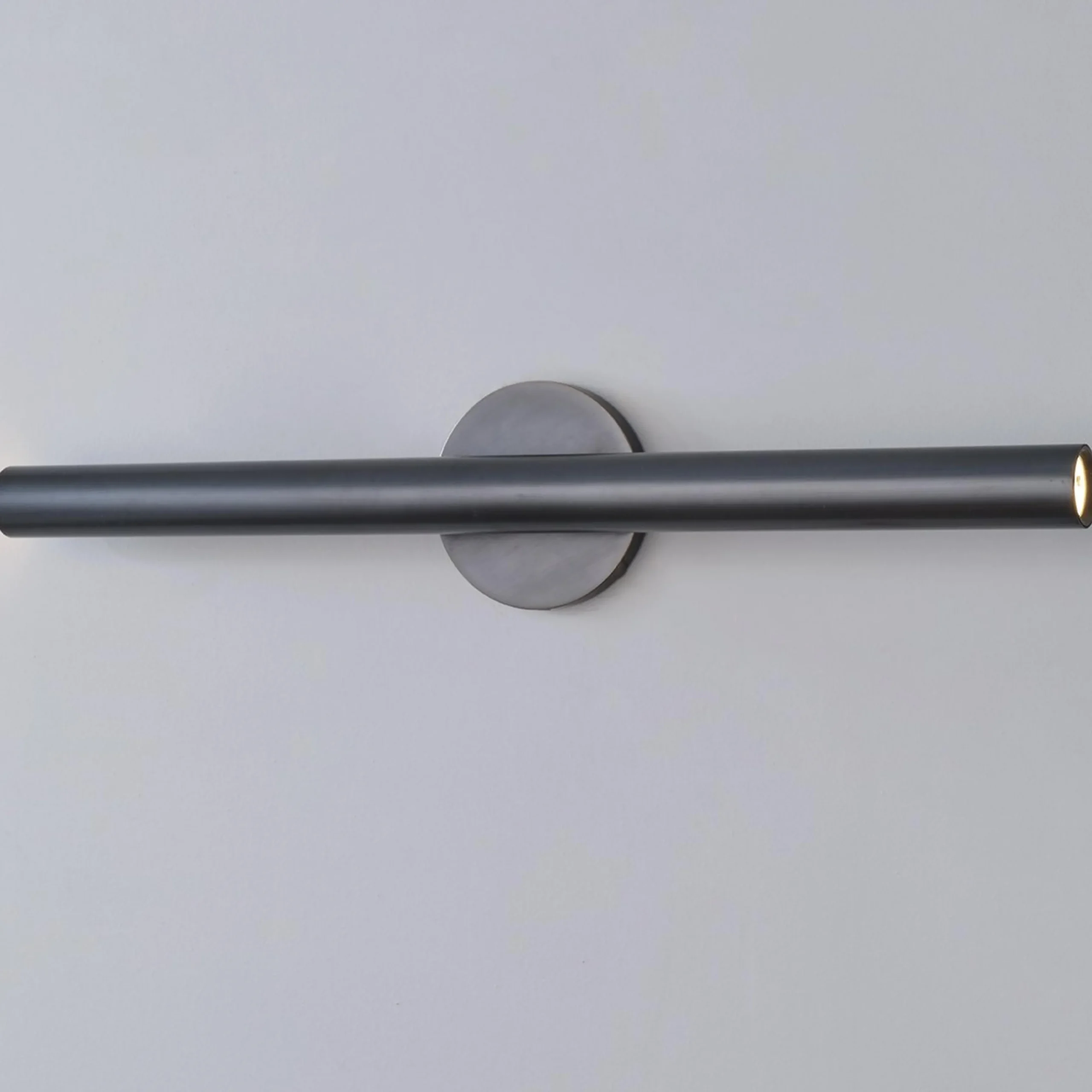 Evander LED Sconce