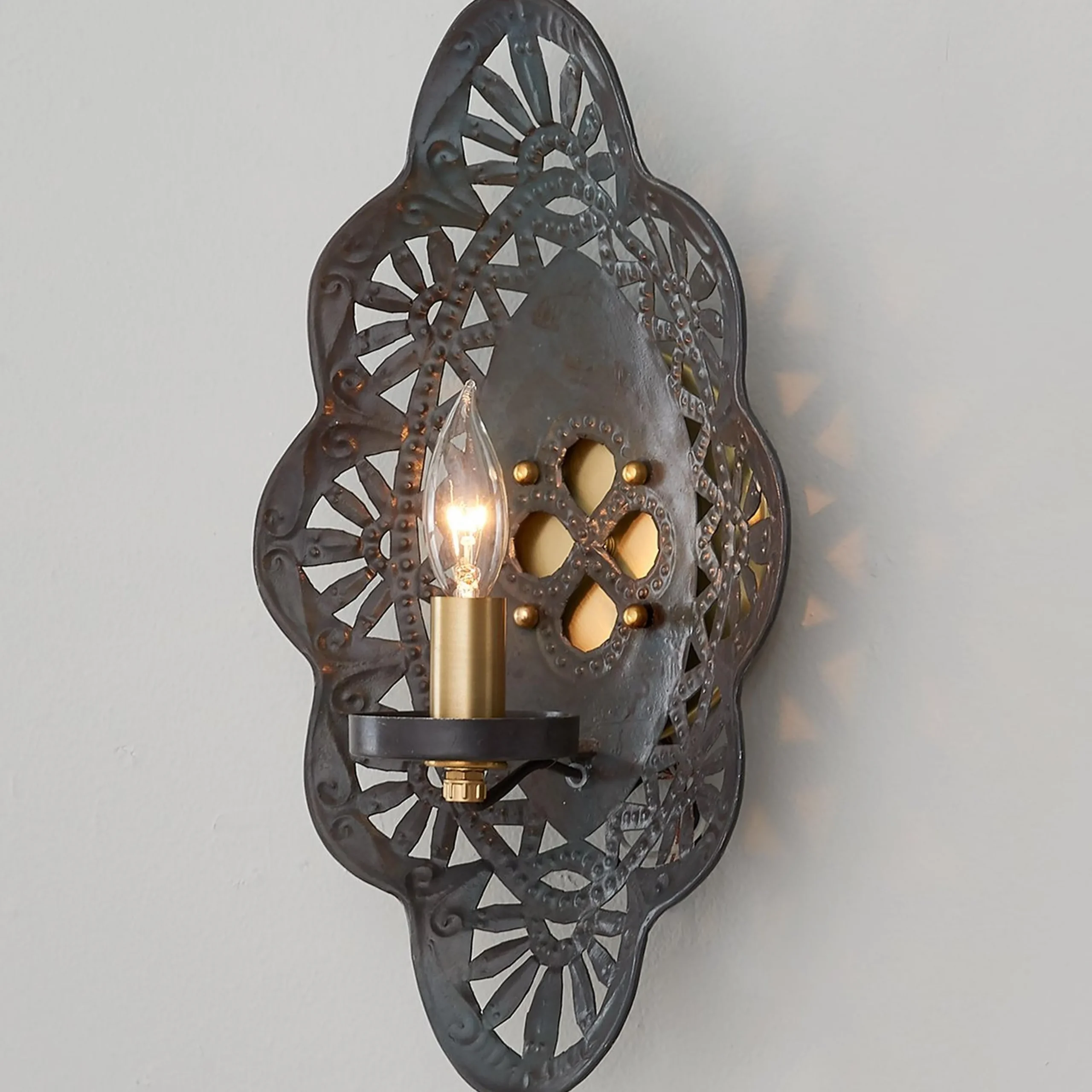 Feleena Sconce