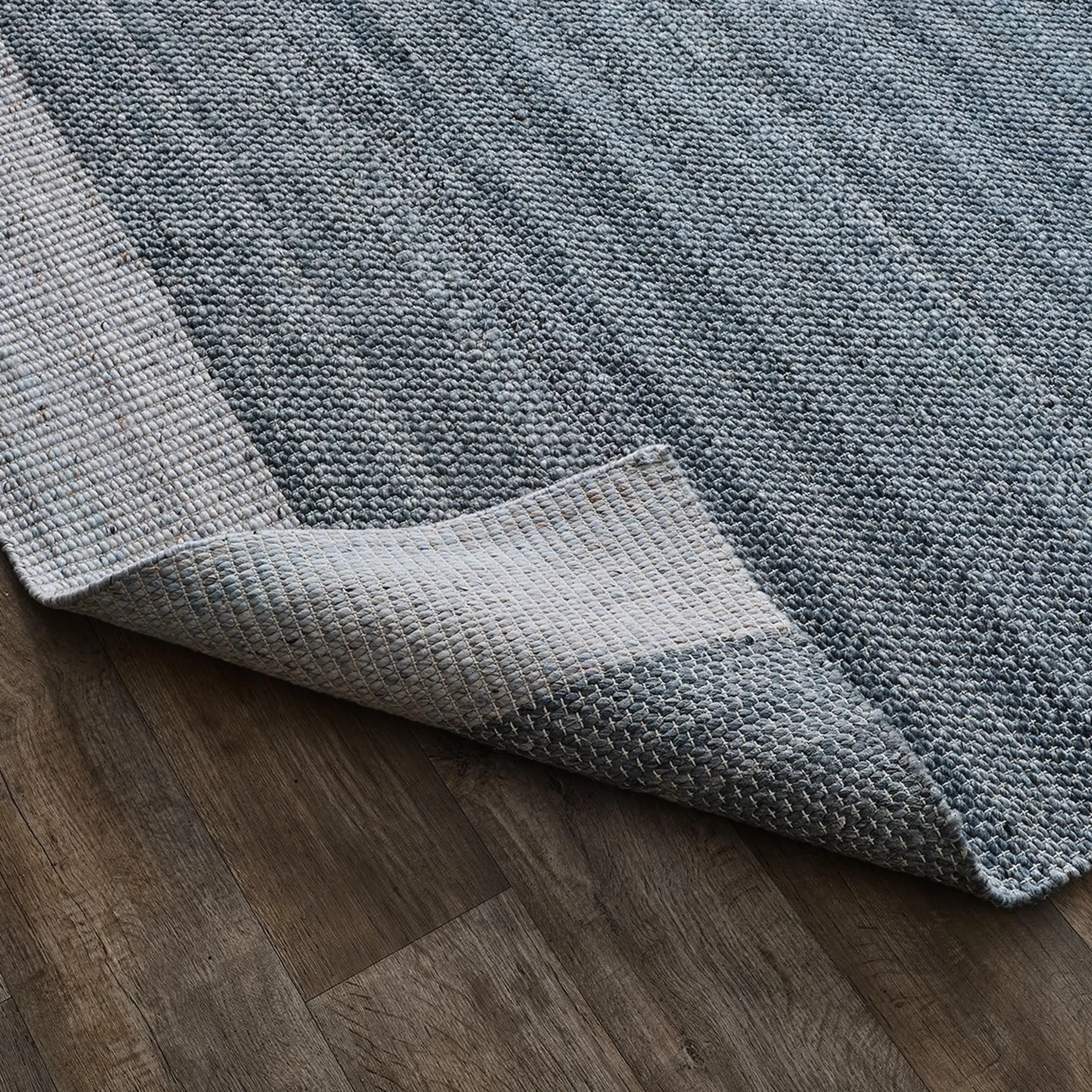 Gradient Flatweave Handmade Rug