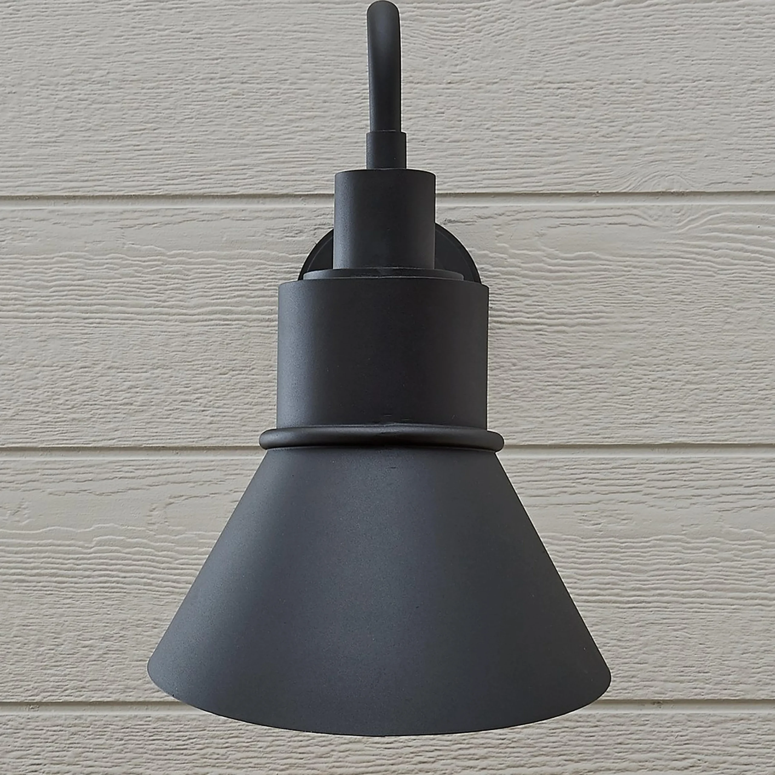 Hunter Outdoor Sconce - Large