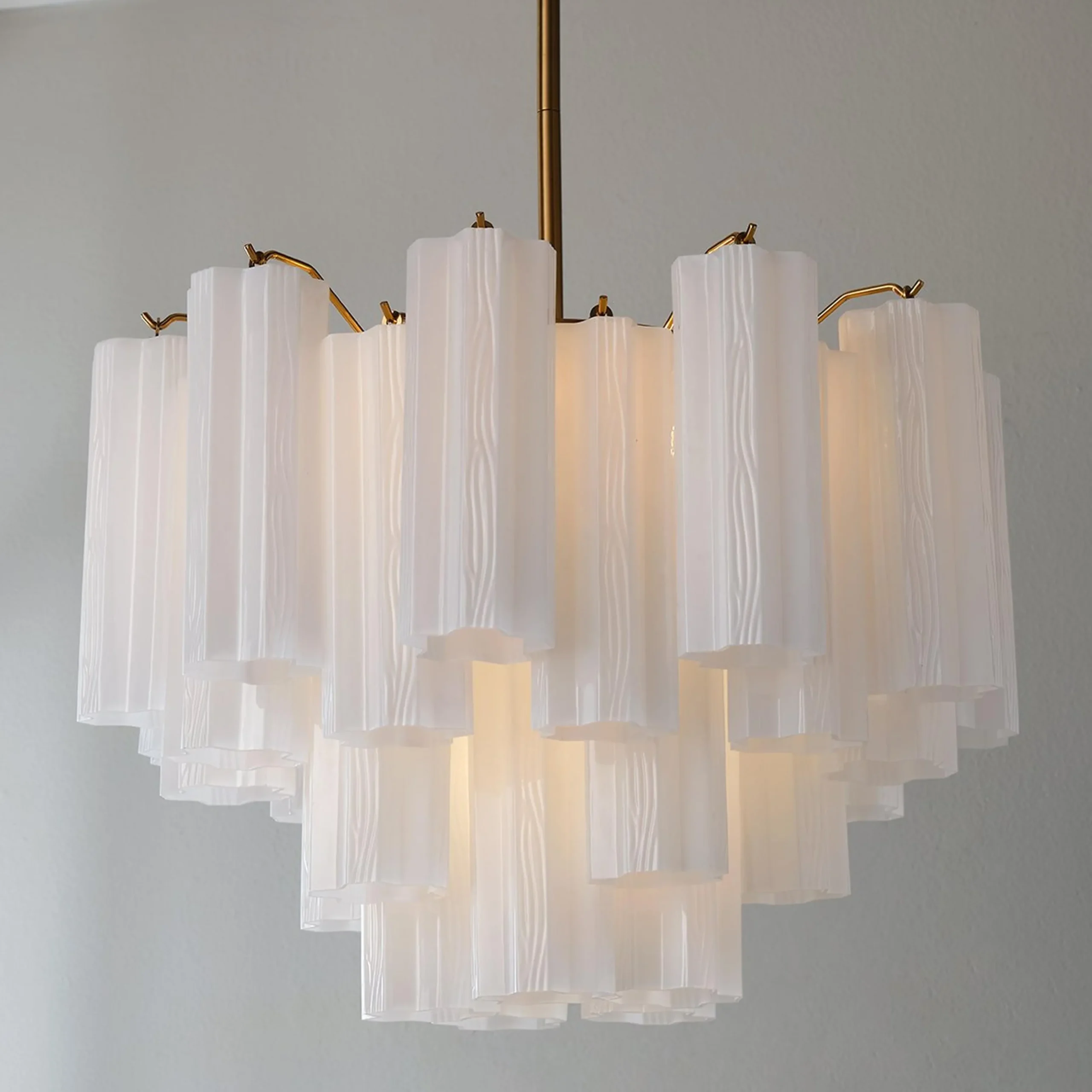 Imondo Chandelier - 6 Light - White