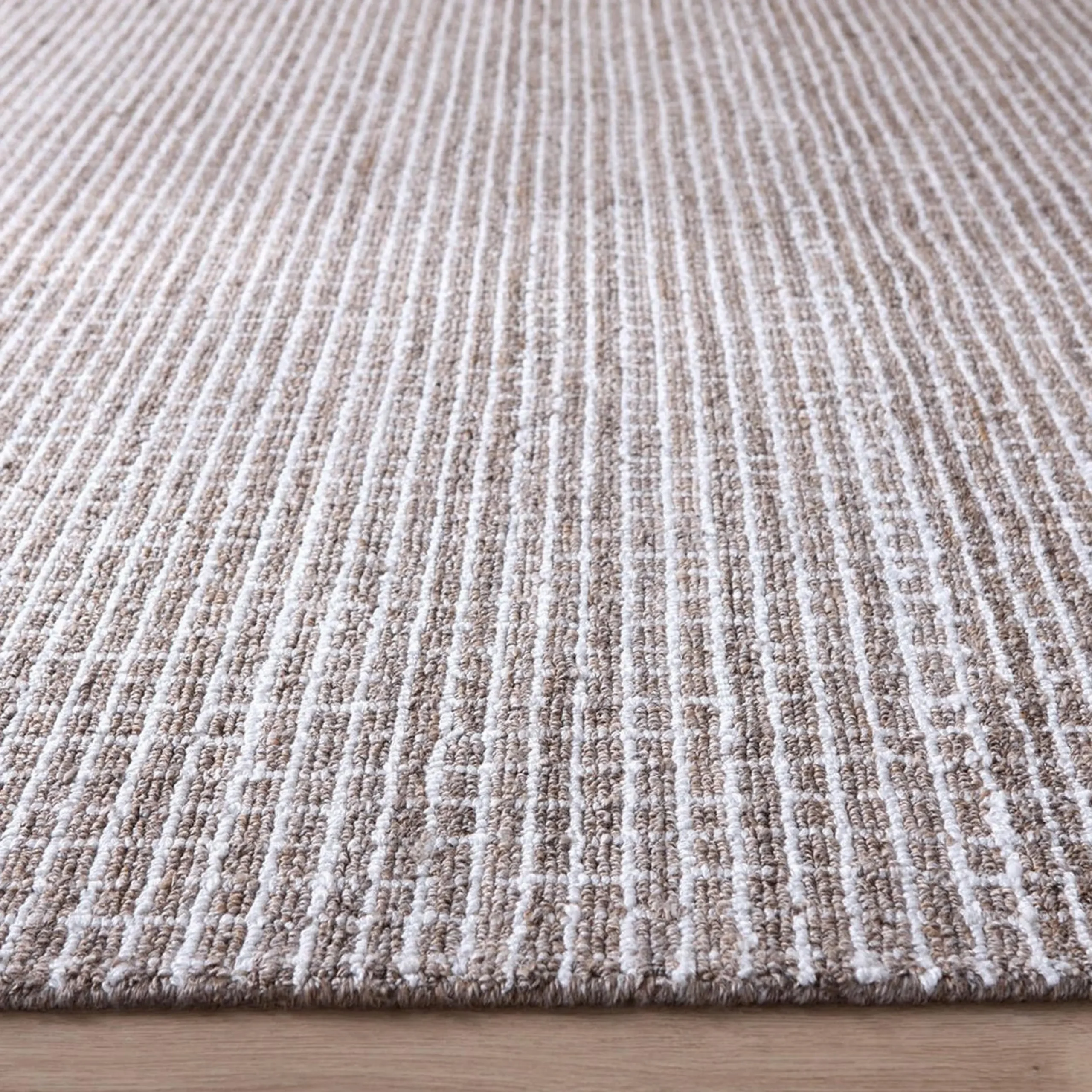 Janice Hand-Hooked Indoor/Outdoor Rug