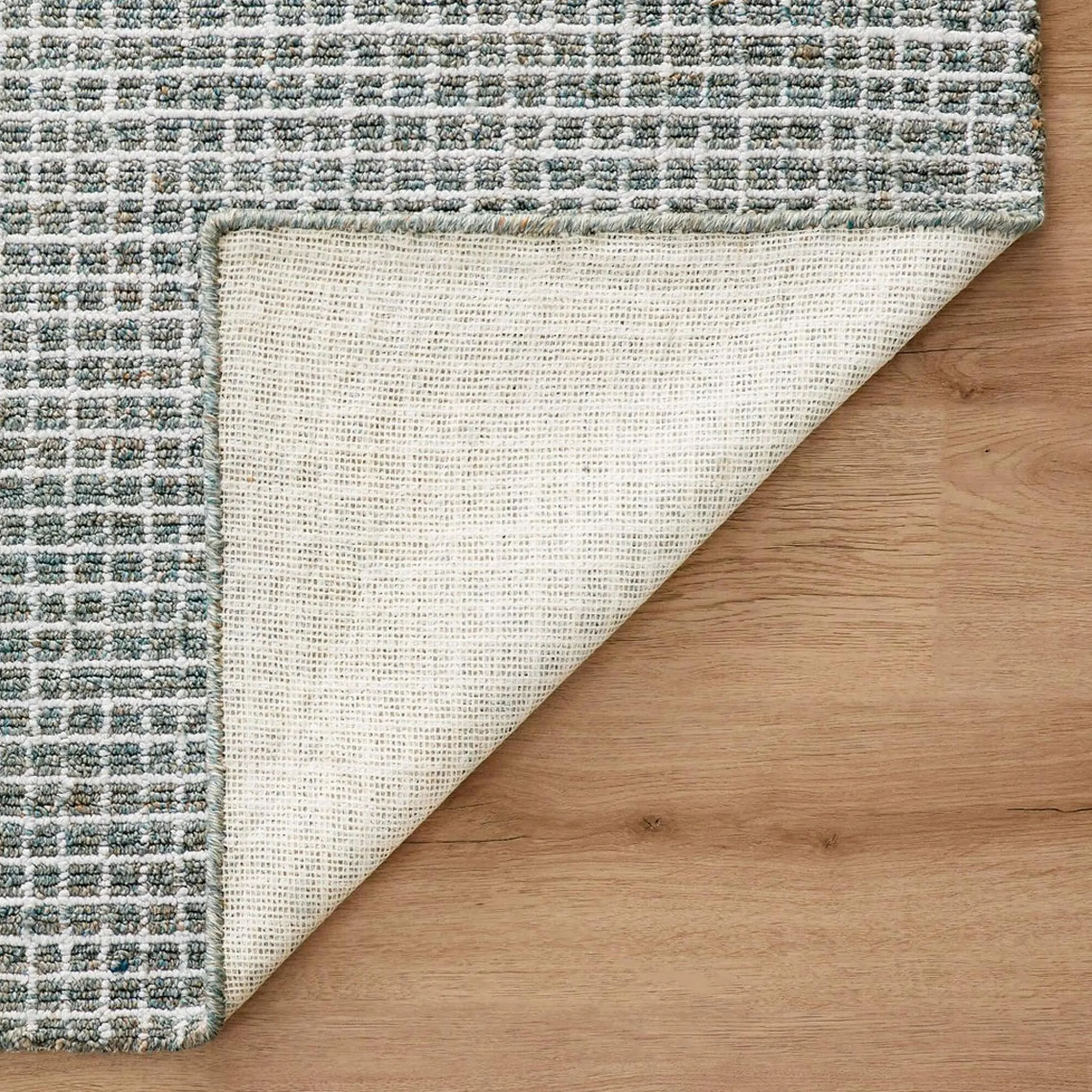 Janice Hand-Hooked Indoor/Outdoor Rug