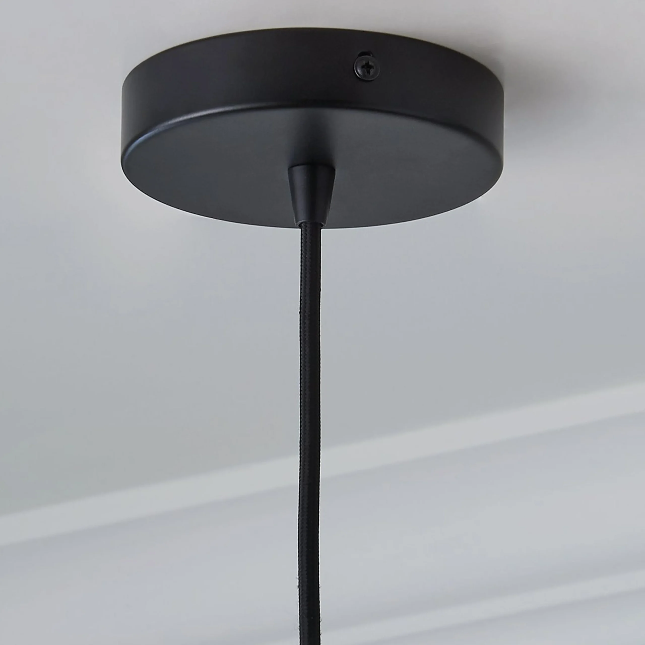 Larza Pendant