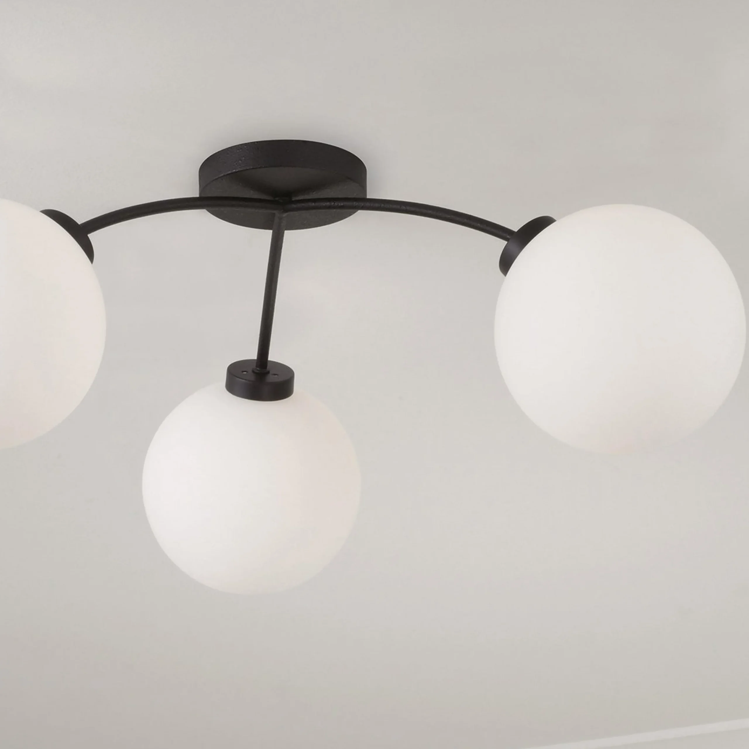 Lockstep Ceiling Light