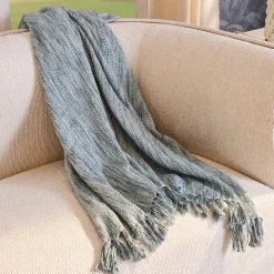 Neha Throw