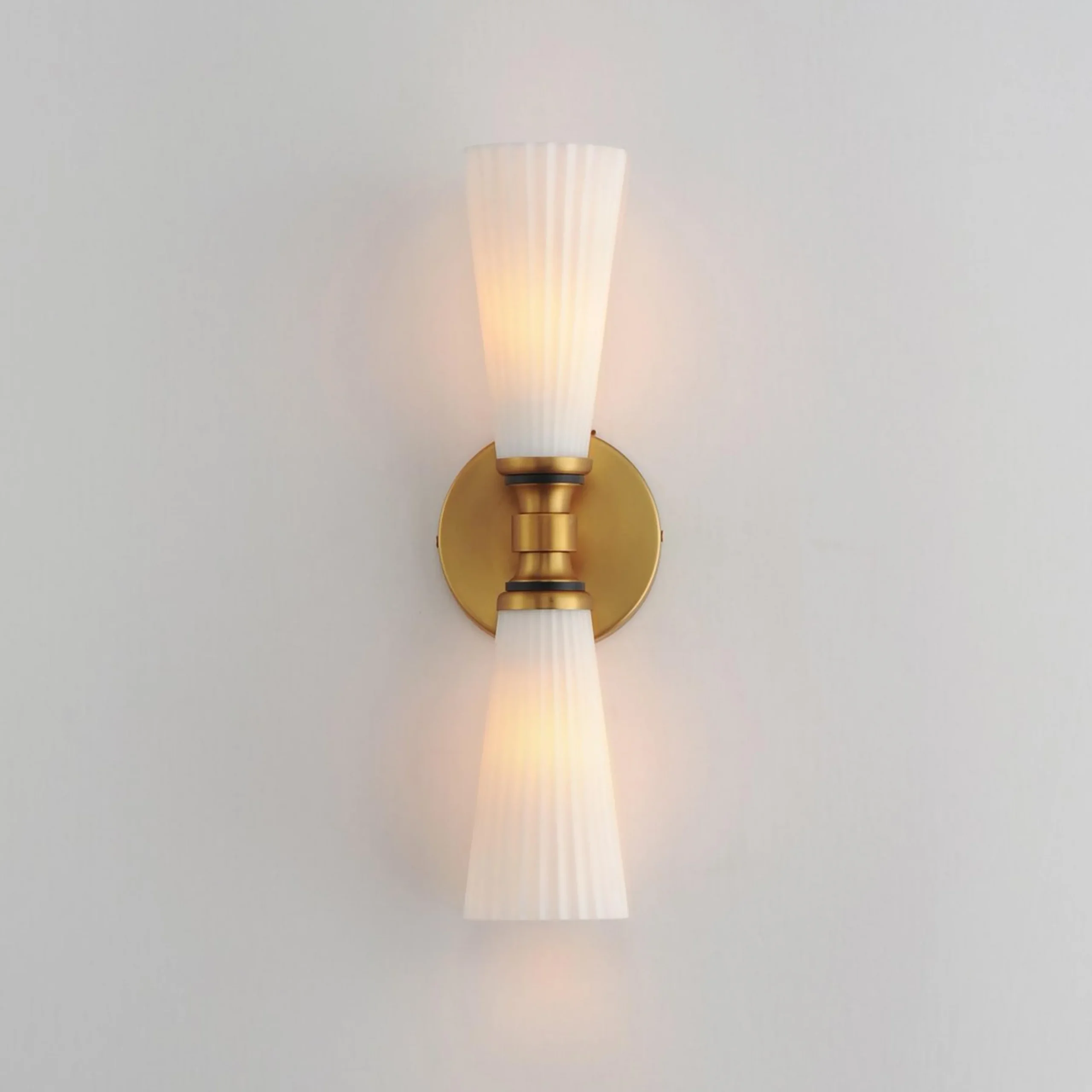 Prenzlauer Sconce