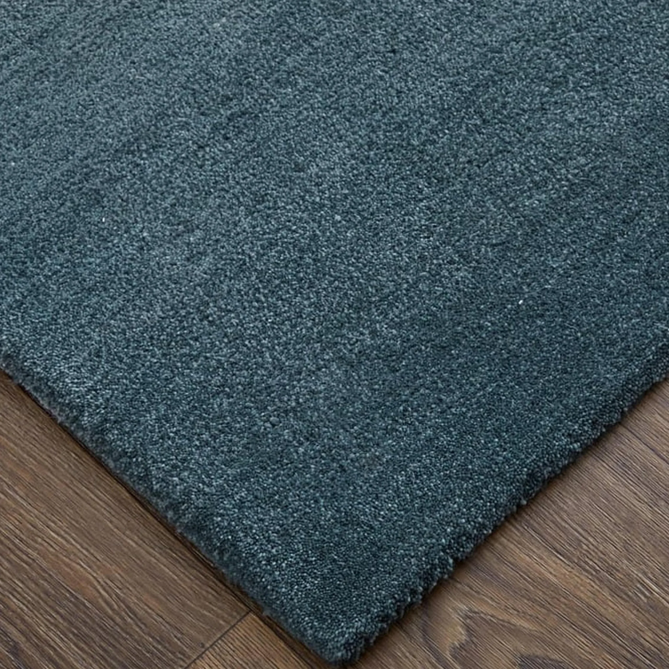 Qualls Hand-Tufted Rug