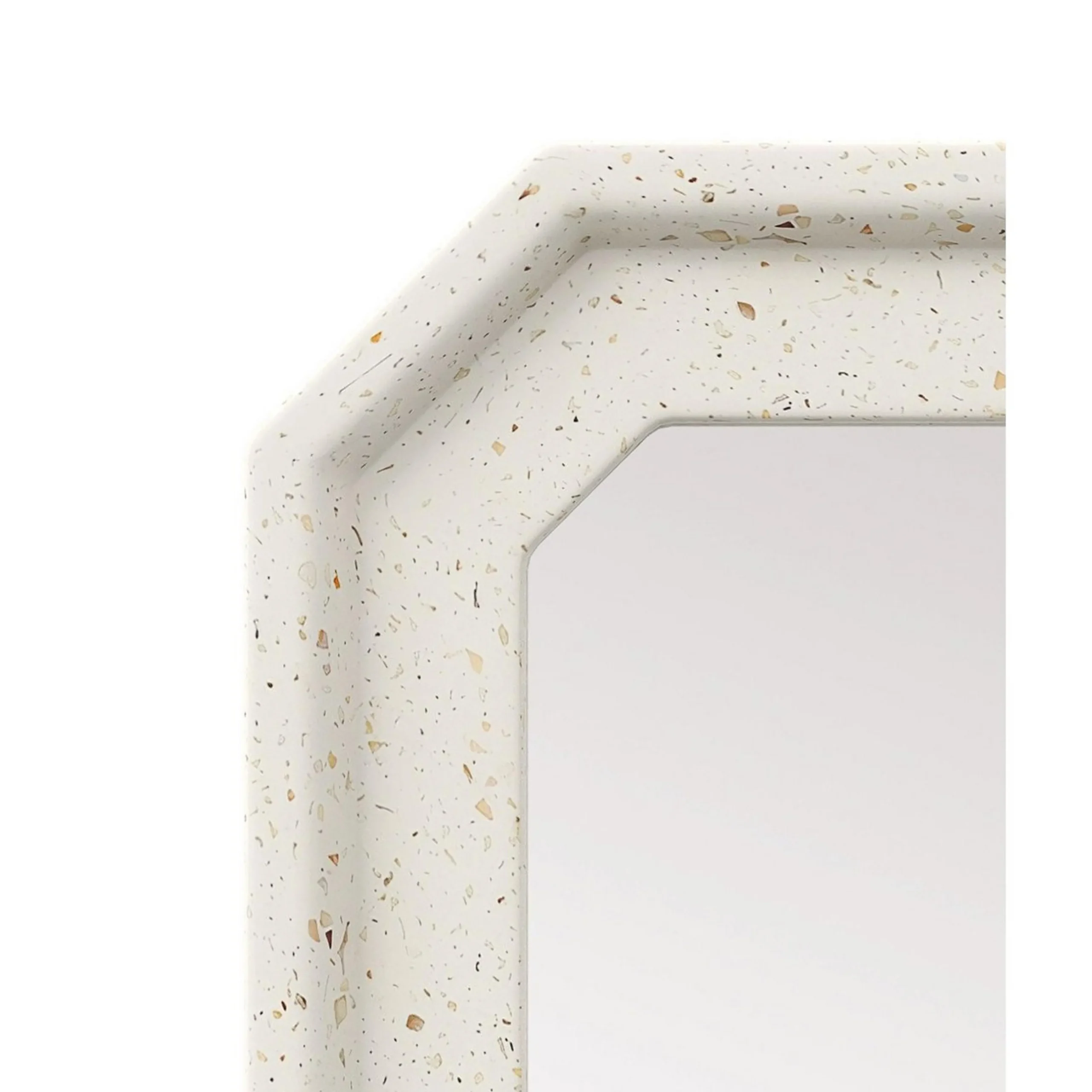 Redonda Mirror