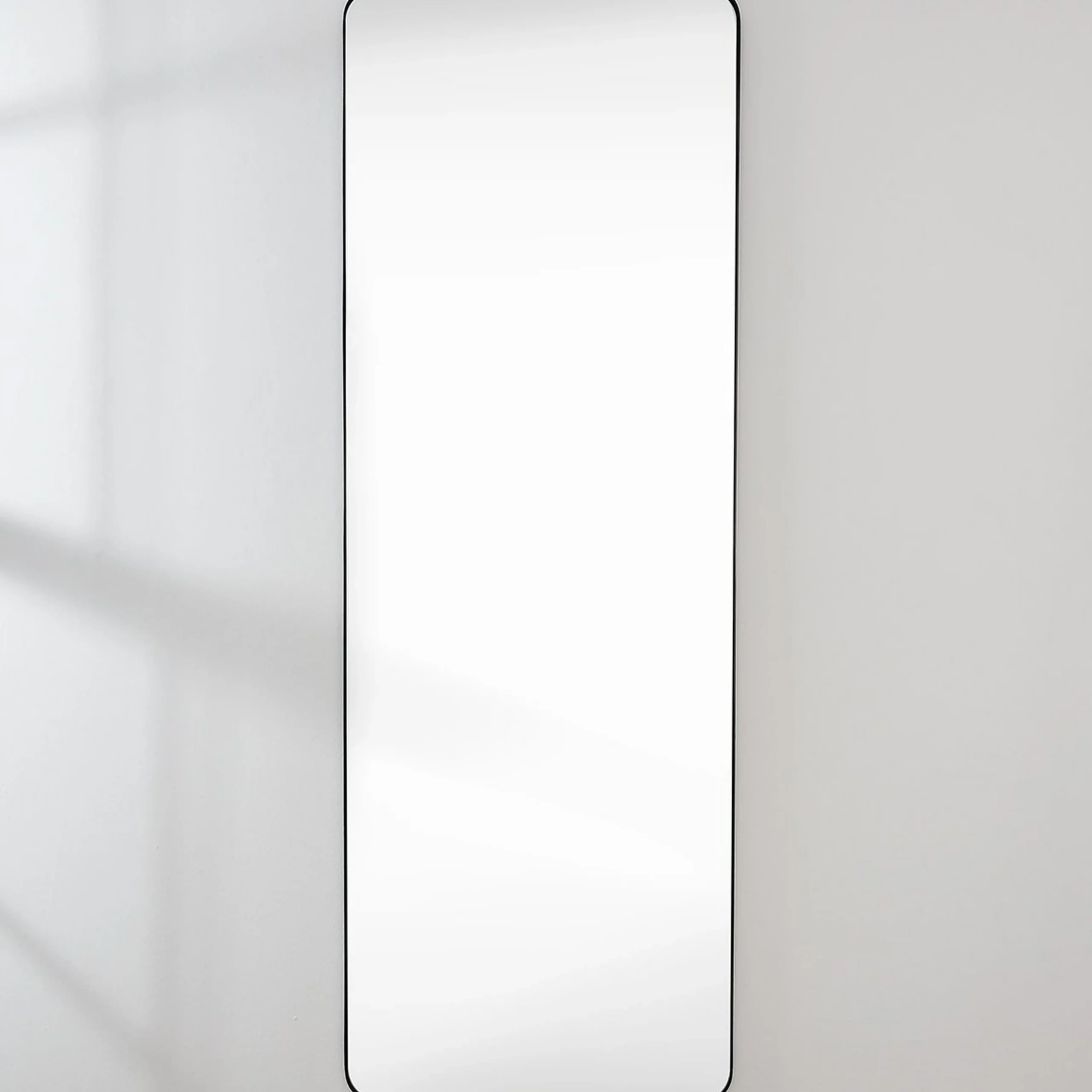 Refreshingly Rectangular Lean Mirror