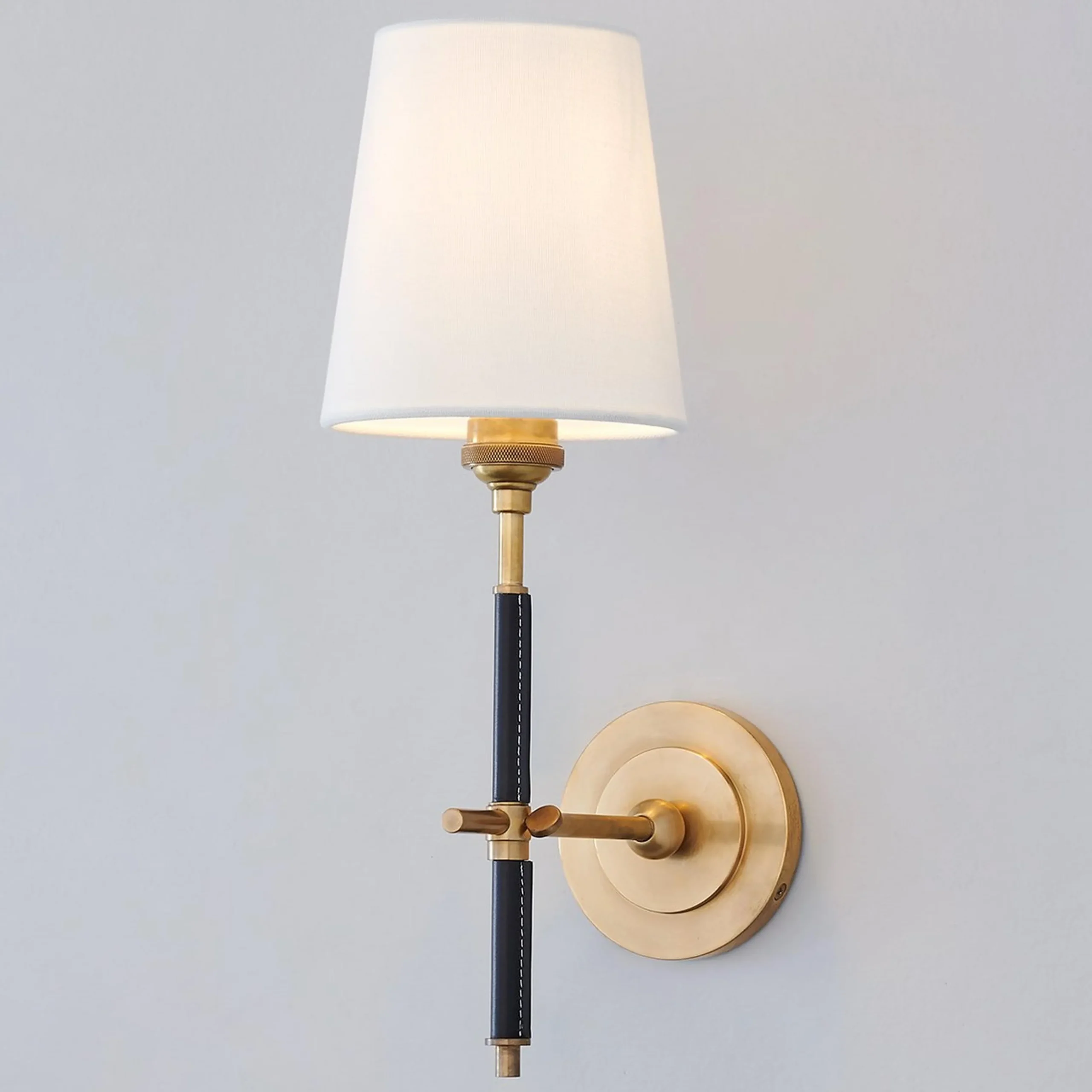 Soho Leather Sconce