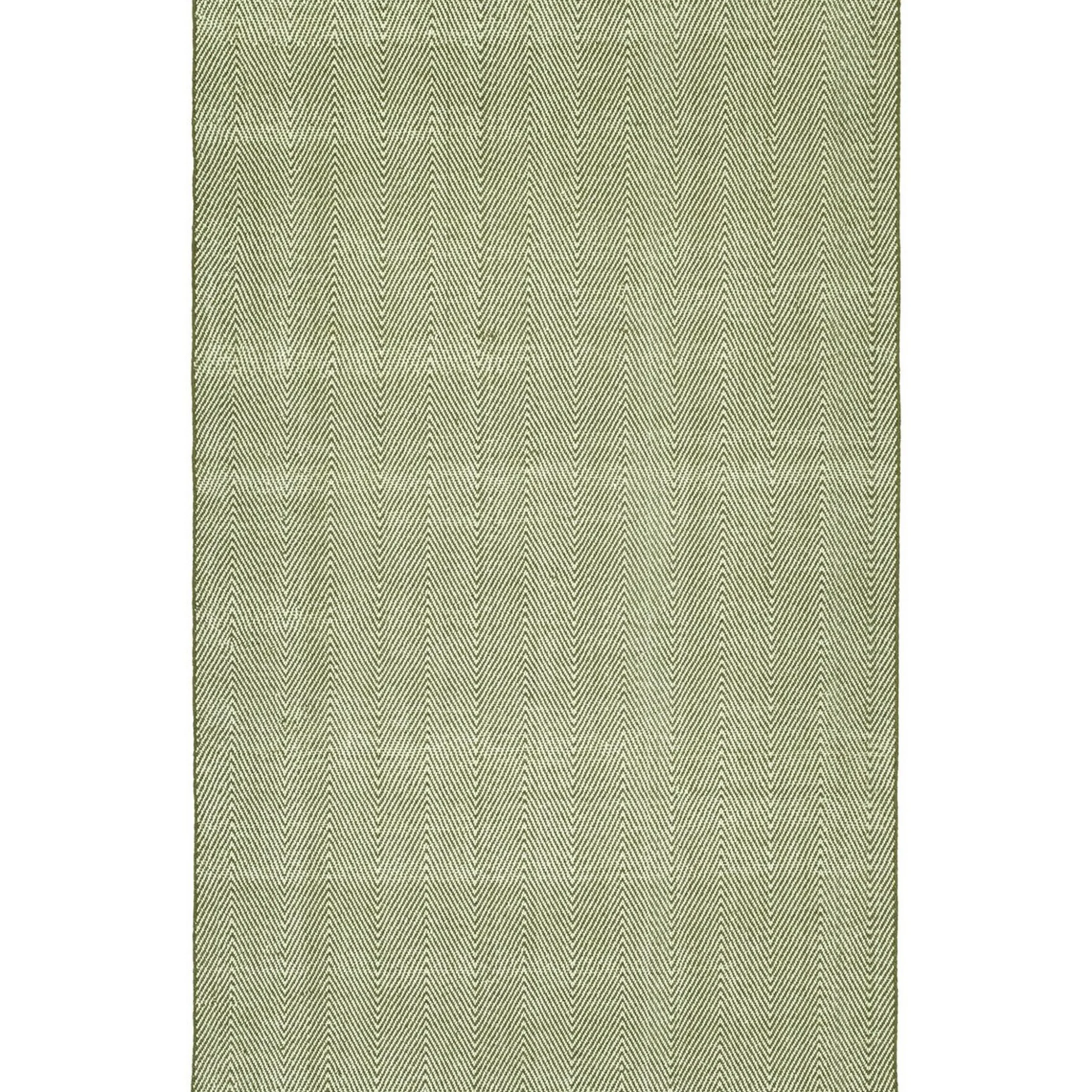 Sophisticated Chevron Indoor / Outdoor Rug