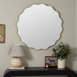Taraji Mirror