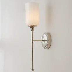 Tracie Classic Sconce