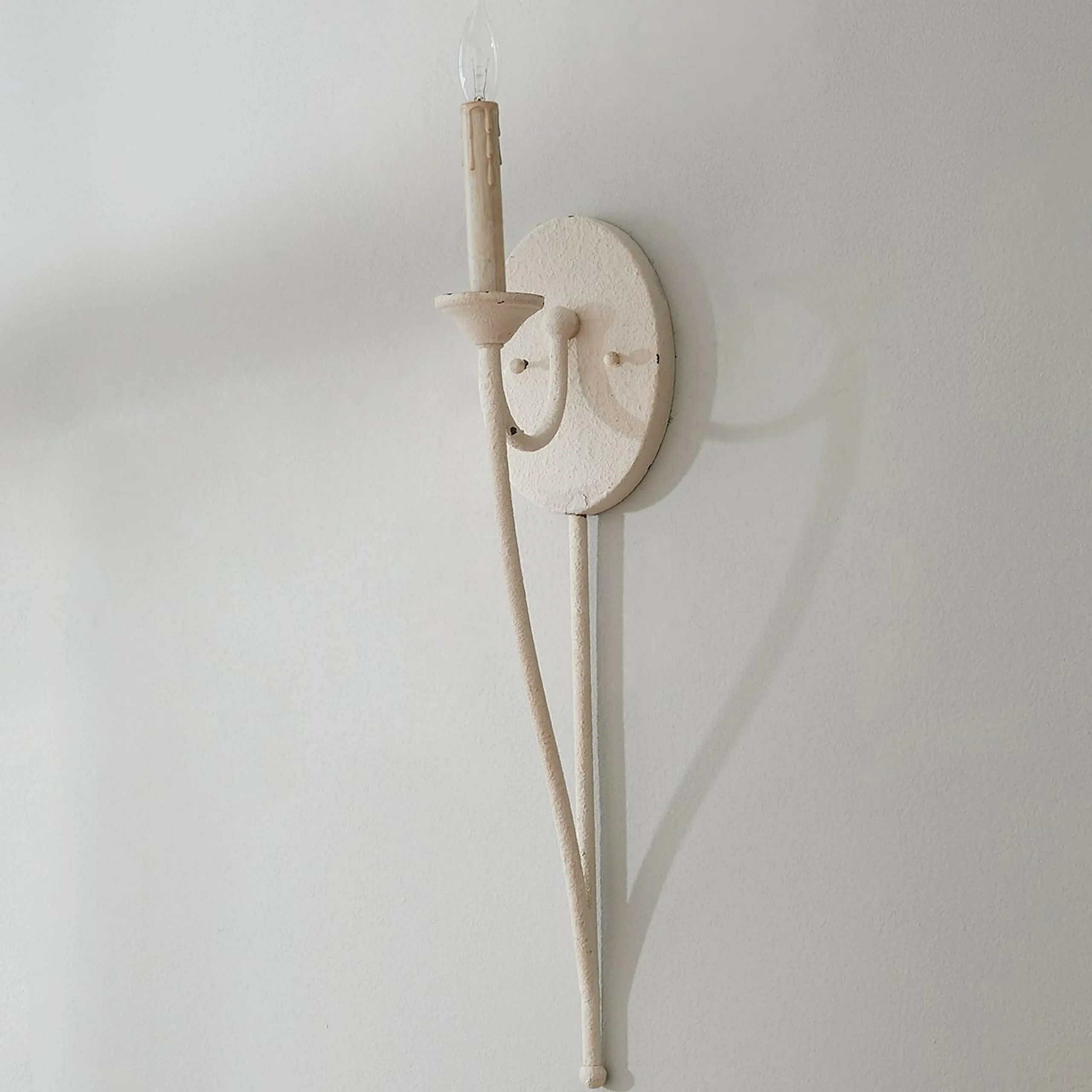 Transitional Colonial Wall Sconce