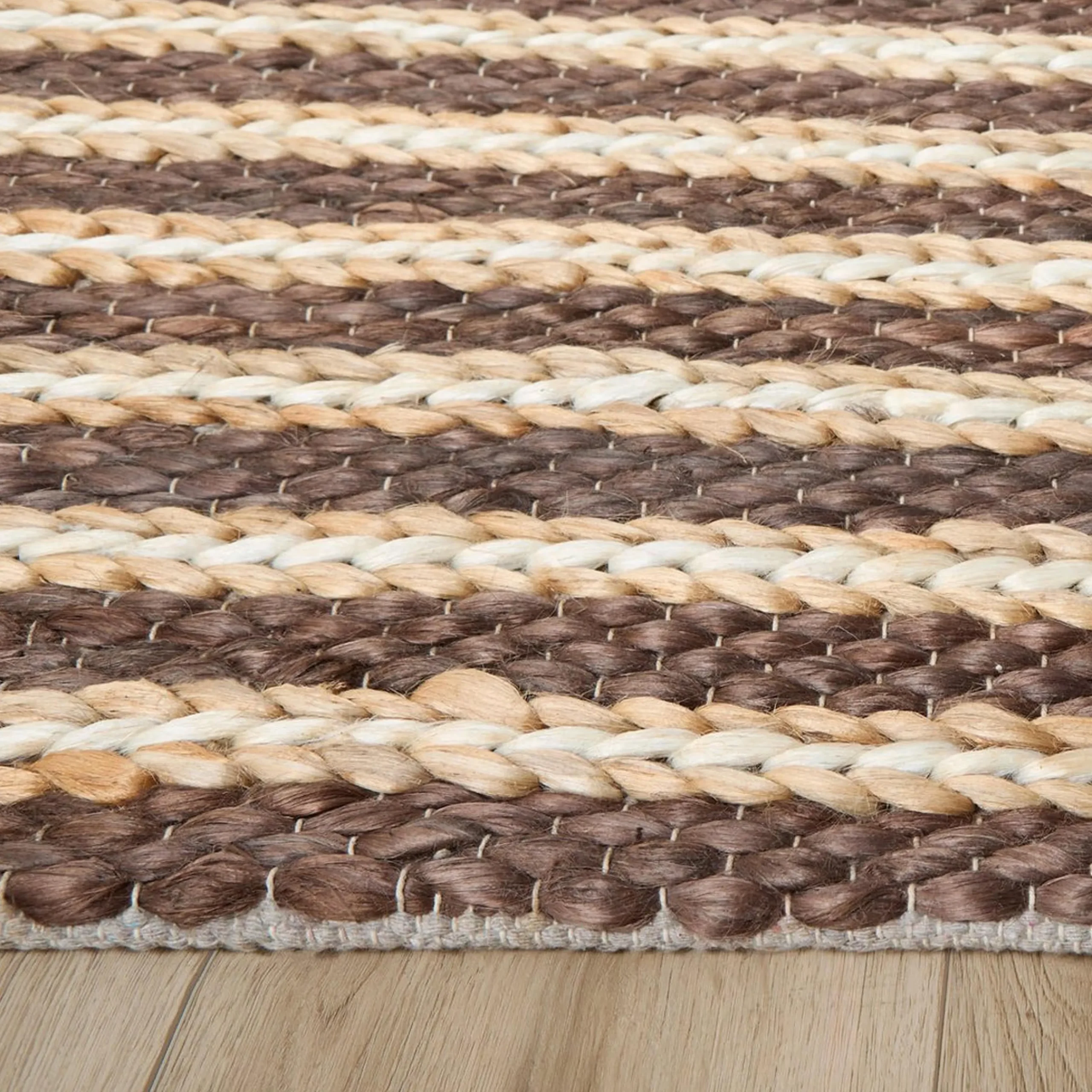 Usulutan Handwoven Indoor / Outdoor Rug