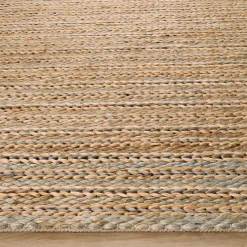 Usulutan Handwoven Indoor / Outdoor Rug