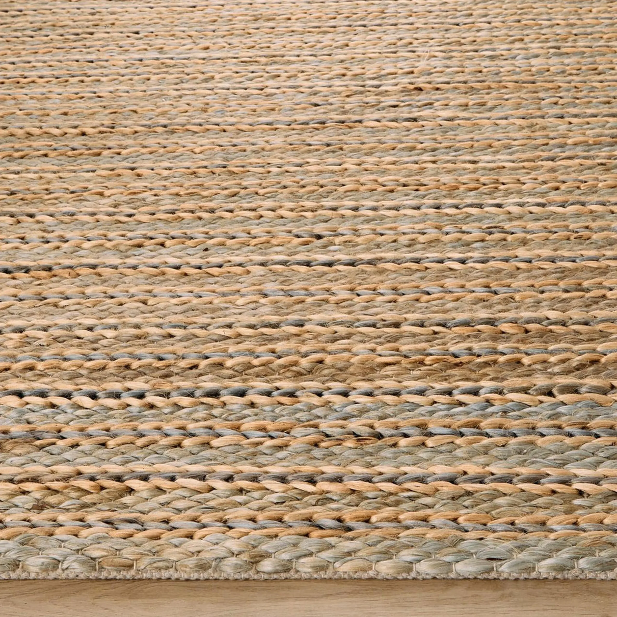 Usulutan Handwoven Indoor / Outdoor Rug