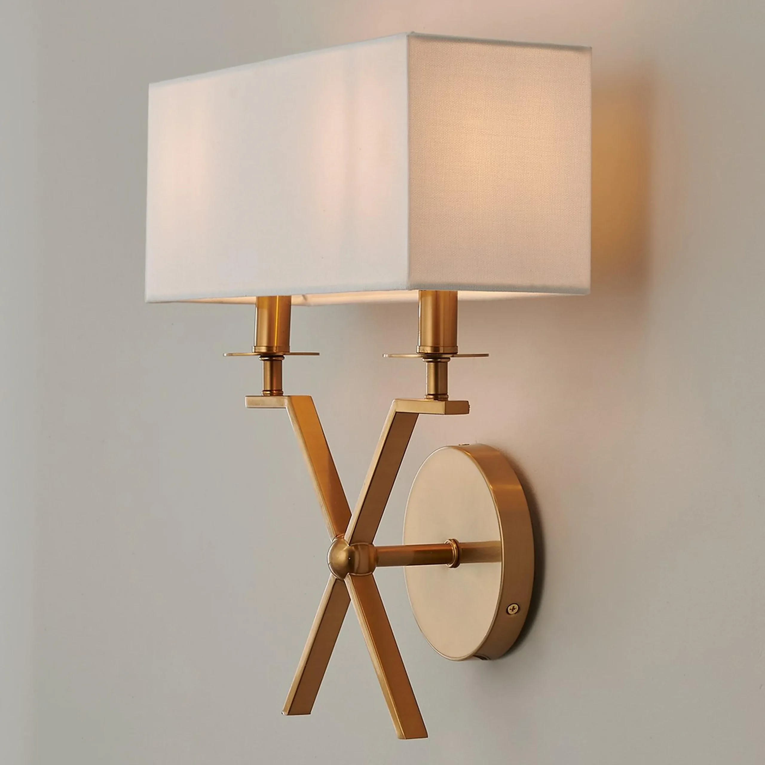 Xiadani Sconce