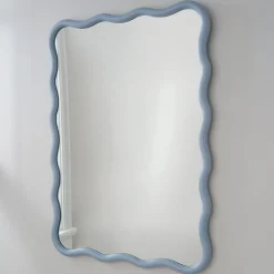 Zawi Mirror